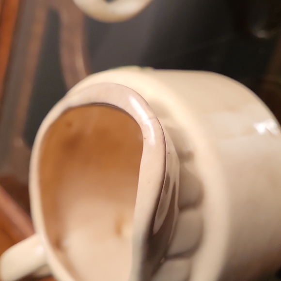 Vintage McCoy Brushed Creamer and Sugar Bowl - Picture 5 of 9